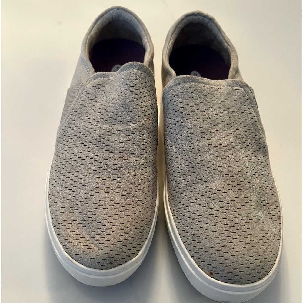 Dr. Scholl’s “Be Free “energy technology slip on deck style shoes